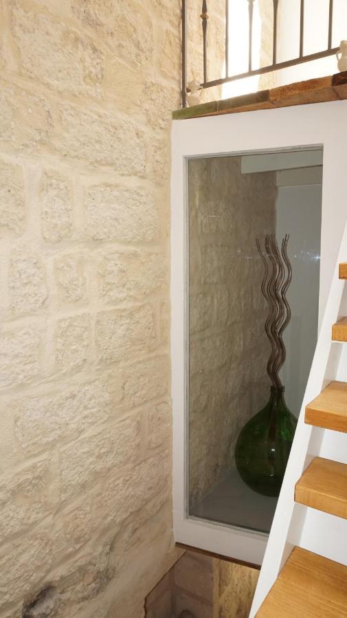 Dimora Acqua Di Sale Apartment Bari Bagian luar foto