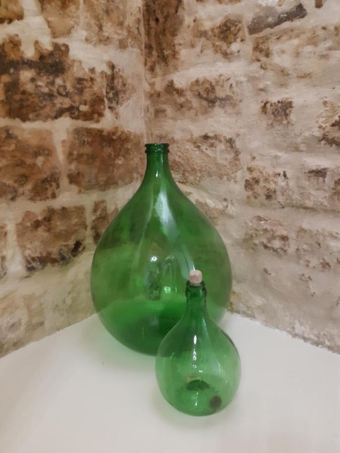 Dimora Acqua Di Sale Apartment Bari Bagian luar foto
