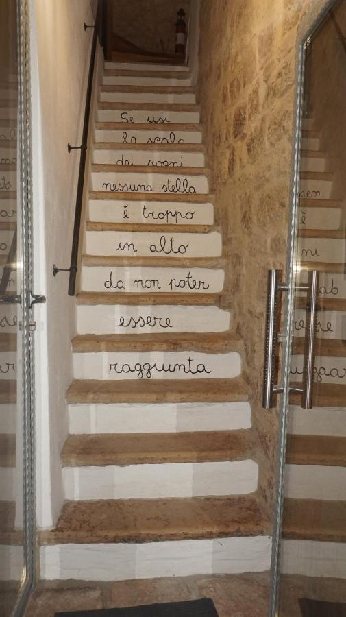 Dimora Acqua Di Sale Apartment Bari Bagian luar foto