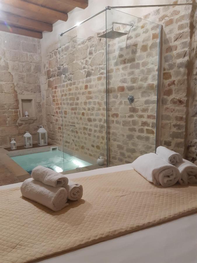 Dimora Acqua Di Sale Apartment Bari Bagian luar foto